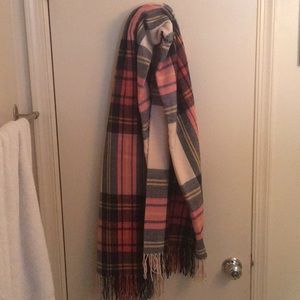 BRAND NEW. J CREW SCARF. TAGS STILL ON.